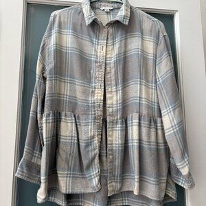 American Eagle Plaid Button Down Size XS Blue, Cream Plaid